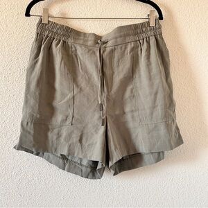 Kersh Shorts Women’s Medium Olive Green Pull On Summer Vacation Beach Cruiser
